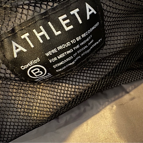 Athleta Kinetic Gym Duffle Bag Travel Weekender Black - Picture 5 of 16